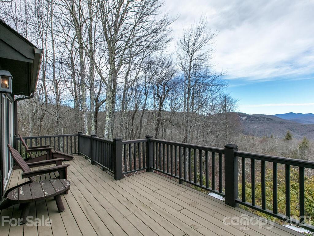 84 Summit Ridge Rd Lake, Unit 28 Lake Toxaway, NC 28747 - Photo 16 of 46 Gallery Image 16