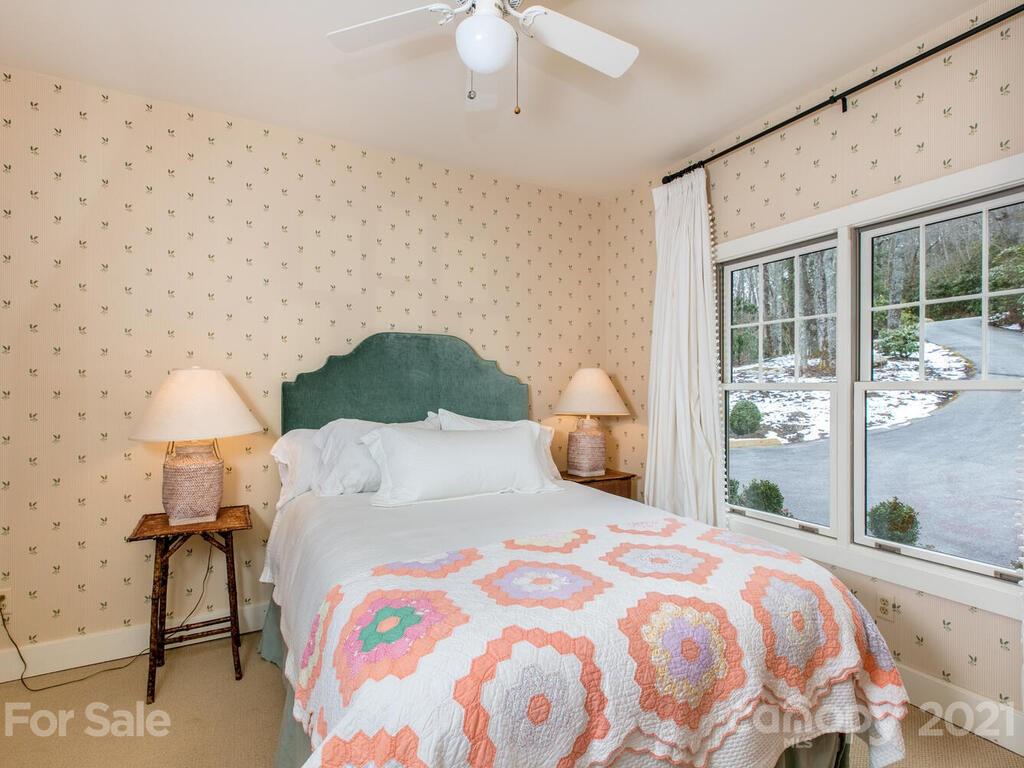 84 Summit Ridge Rd Lake, Unit 28 Lake Toxaway, NC 28747 - Photo 22 of 46 Gallery Image 22