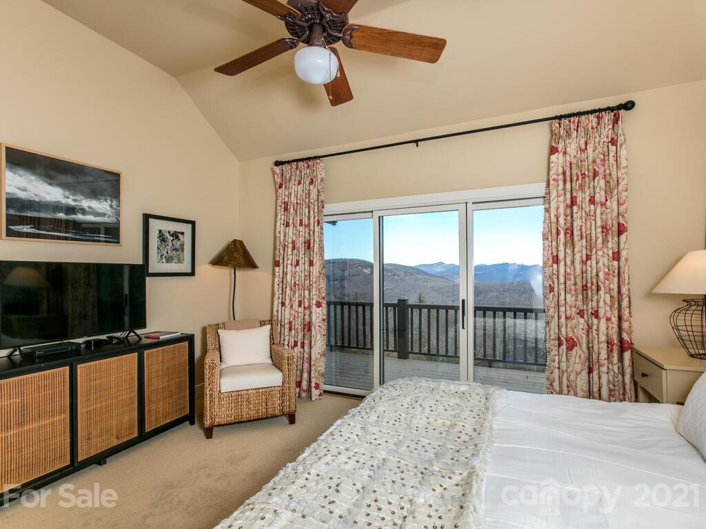 84 Summit Ridge Rd Lake, Unit 28 Lake Toxaway, NC 28747 - Photo 30 of 46 Gallery Image 30