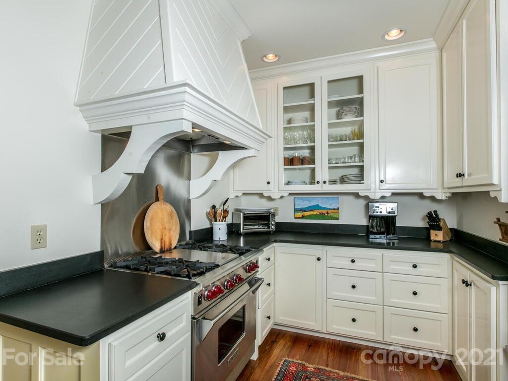 84 Summit Ridge Rd Lake, Unit 28 Lake Toxaway, NC 28747 - Photo 33 of 46 Gallery Image 33