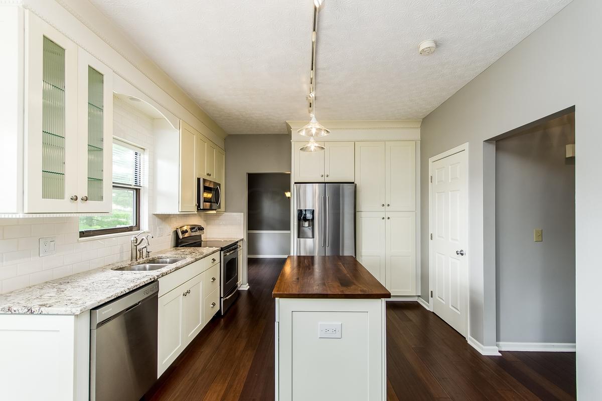 861 Riva Ridge Boulevard Columbus, OH 43230 - Photo 10 of 49 Gallery Image 10