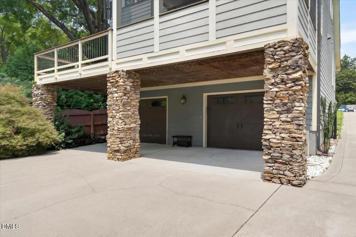 512 East Whitaker Mill Road Raleigh, NC 27608 - Photo 78 of 96 041-512EastWhitakerMillRoadRaleigh_044