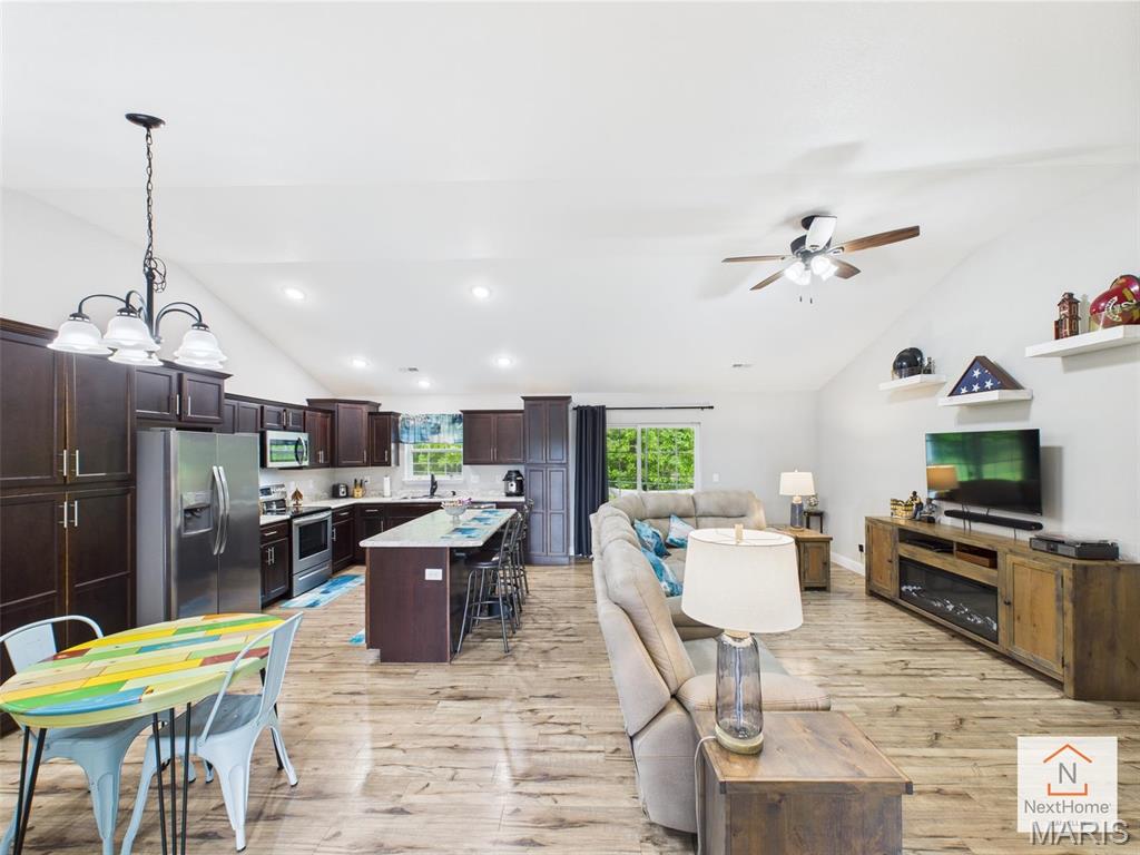 142 Ridgeview Drive St. Robert, MO 65584 - Photo 12 of 31