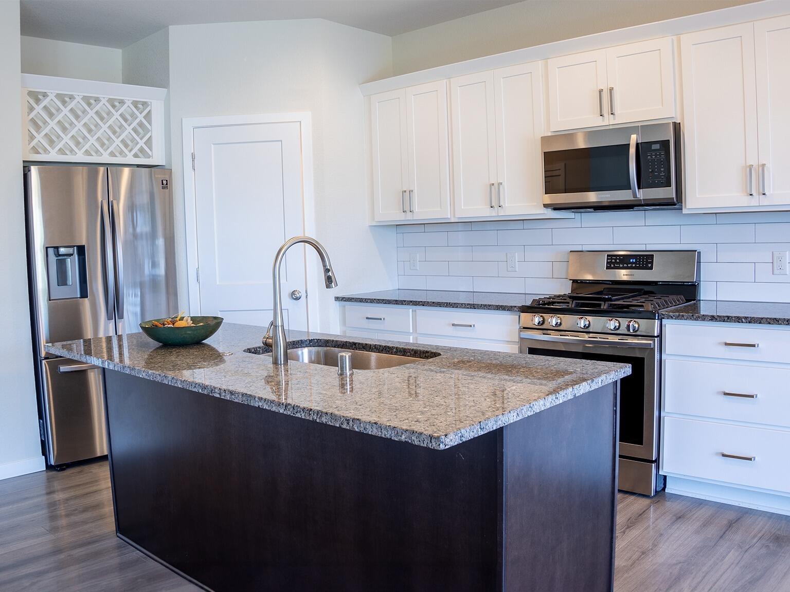 534 Foxfield Rd. Oregon, WI 53575 - Photo 9 of 20 10-Kitchen