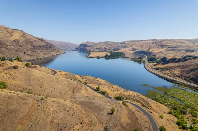 $230,000 | 925 Westlake Drive, Clarkston, WA 99403