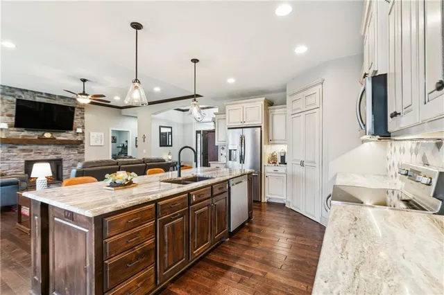 $530,000 | 20136 224th Terrace, Spring Hill, KS 66083