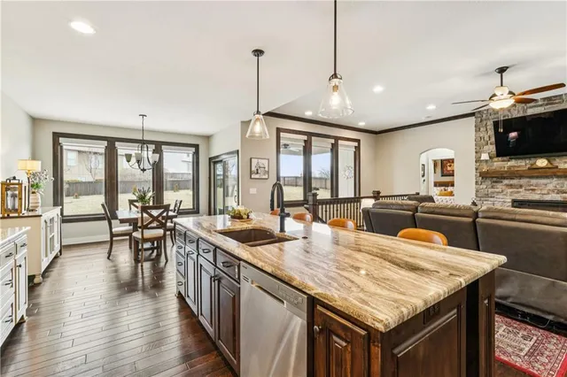 $530,000 | 20136 224th Terrace, Spring Hill, KS 66083