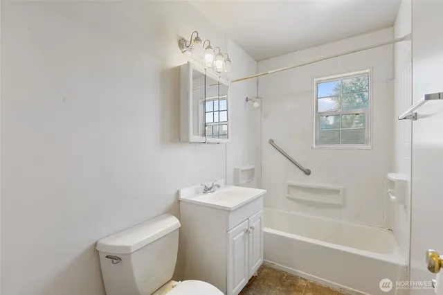 $230,000 | 832 South 2nd Avenue, Othello, WA 99344