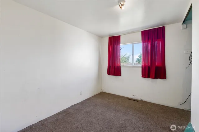 $230,000 | 832 South 2nd Avenue, Othello, WA 99344