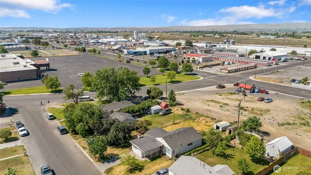 $230,000 | 832 South 2nd Avenue, Othello, WA 99344