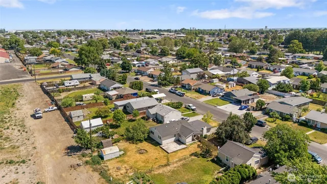 $230,000 | 832 South 2nd Avenue, Othello, WA 99344