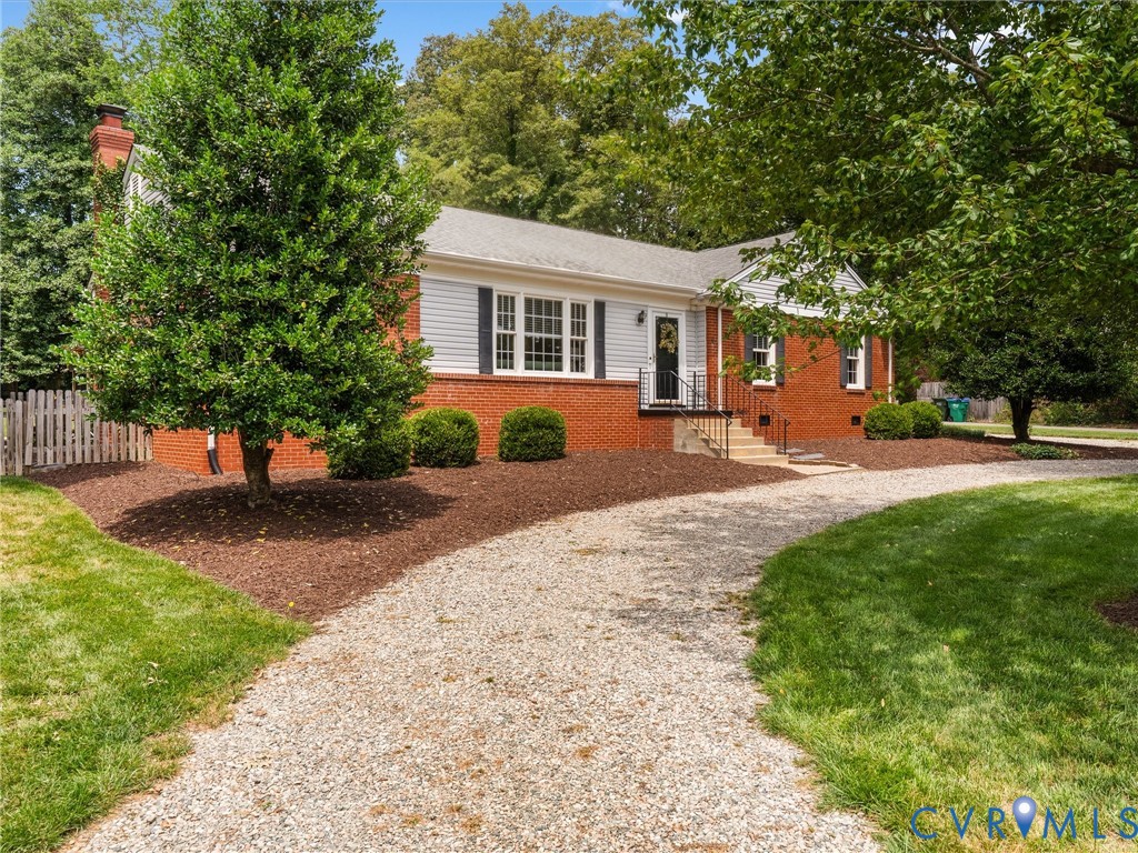 7720 Prairie Road Richmond, VA 23225 - Photo 3 of 53