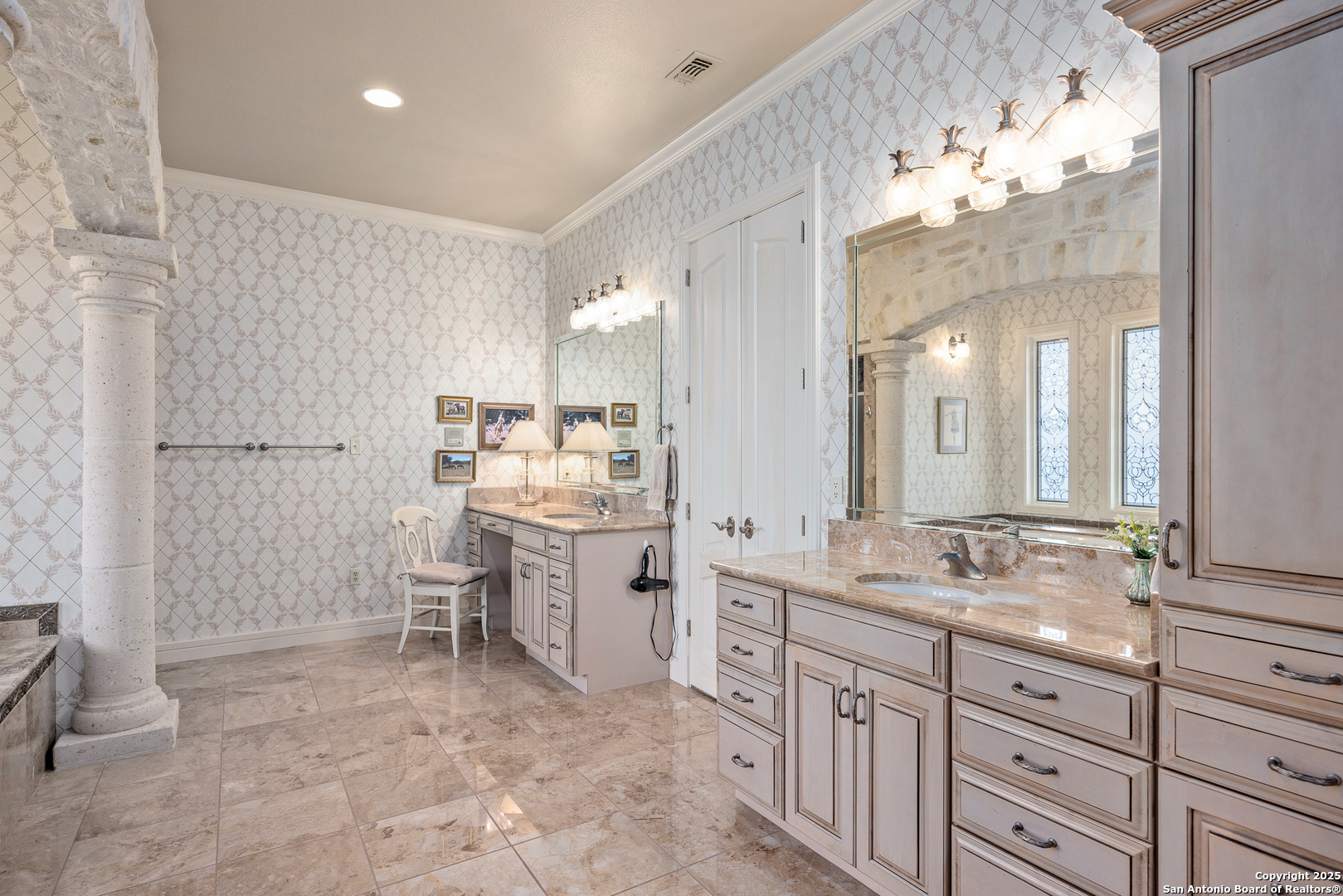 945 Elm Pass Road Center Point, TX 78010 - Photo 21 of 41