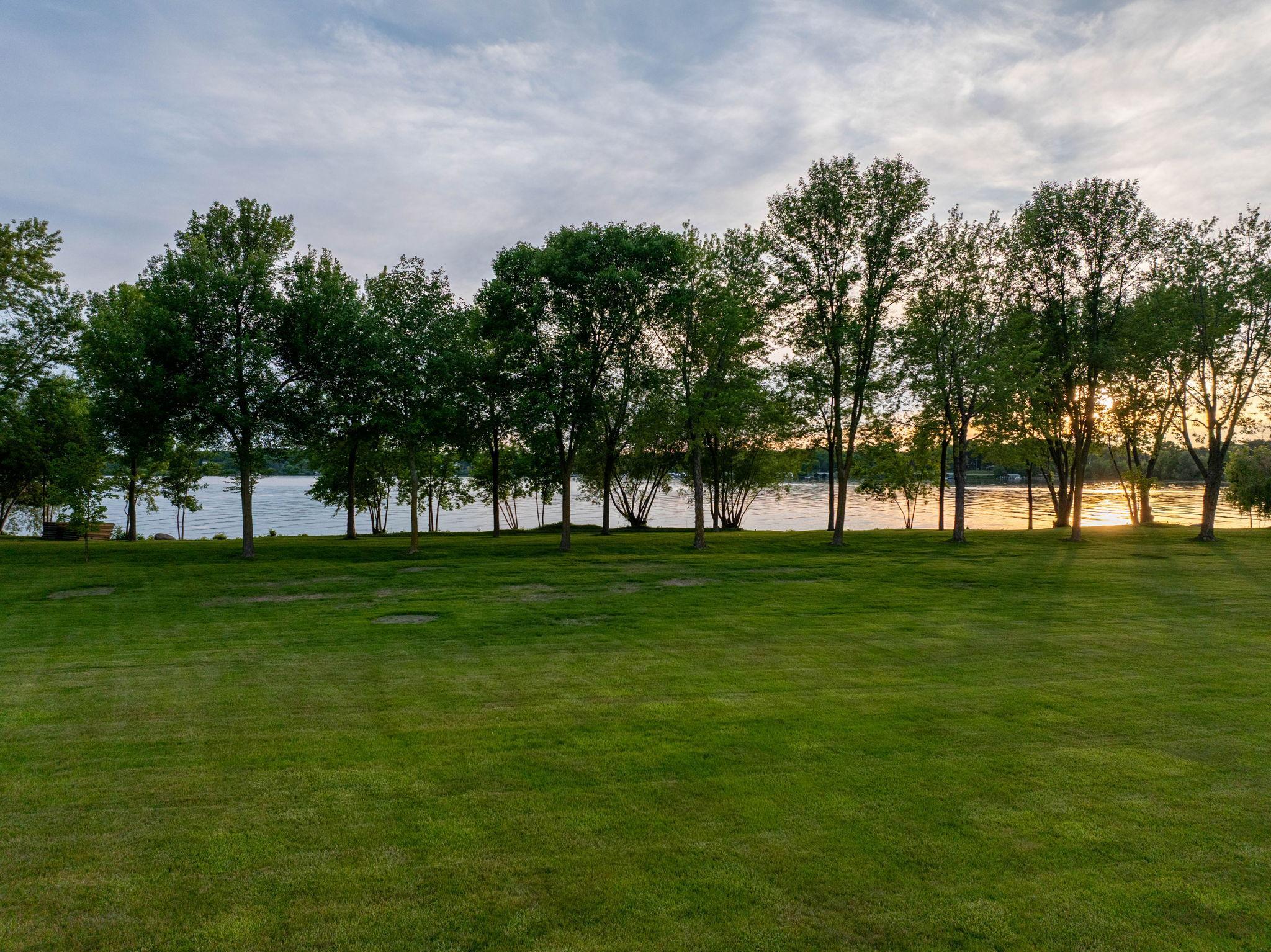 1365 Bracketts Point Road Wayzata, MN 55391 - Photo 8 of 24
