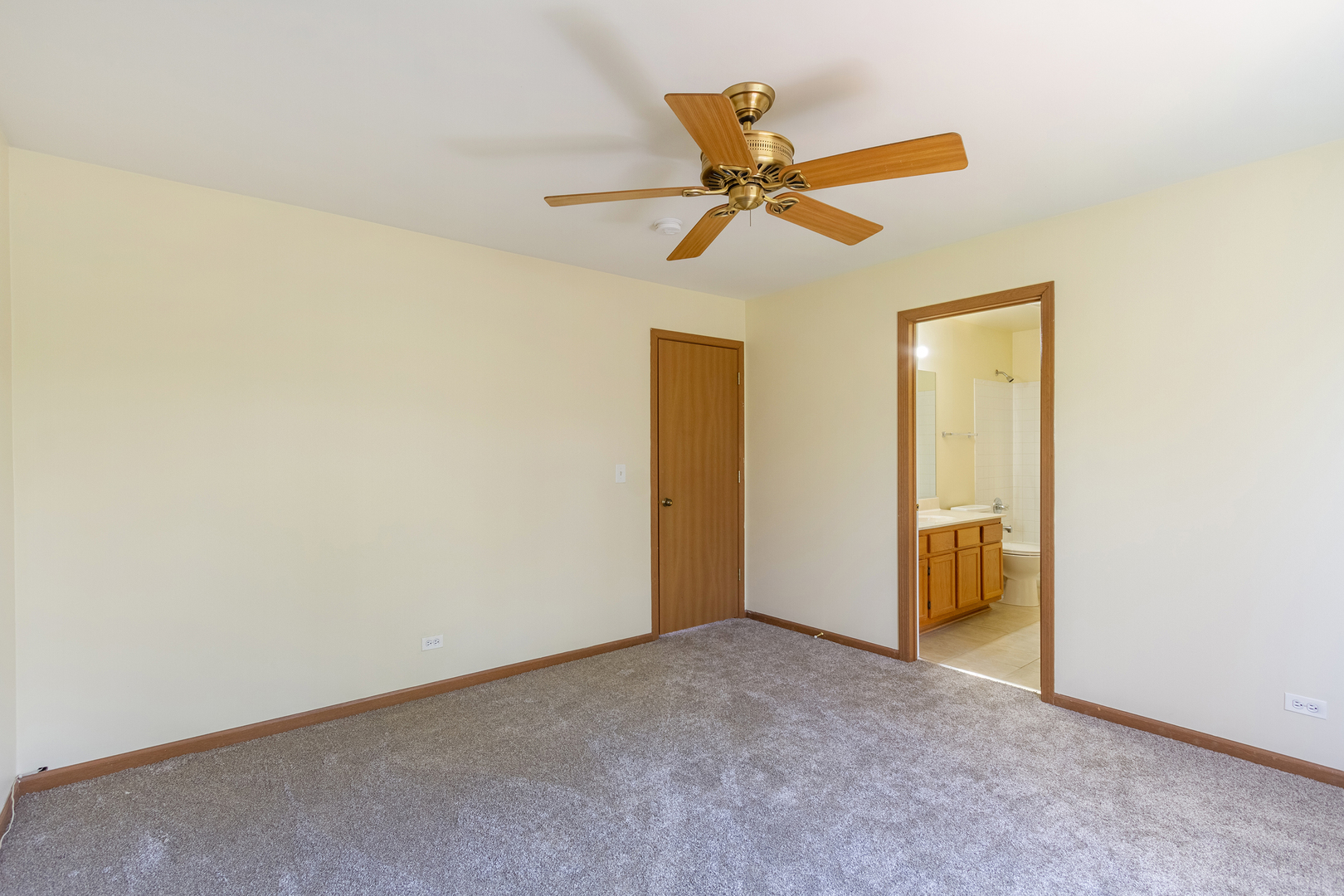 2624 Idaho Road Naperville, IL 60564 - Photo 15 of 23 a view of an empty room