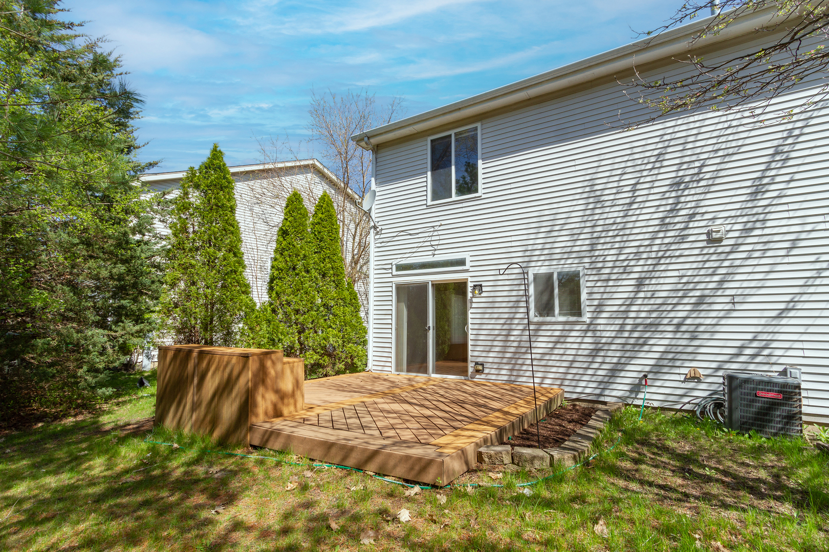 2624 Idaho Road Naperville, IL 60564 - Photo 22 of 23 a view of outdoor space and yard