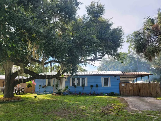 $295,000 | 163 Buchanan Circle, Satsuma, FL 32189