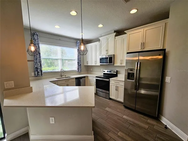 $2,300 | 30219 Southwell Lane, Wesley Chapel, FL 33543