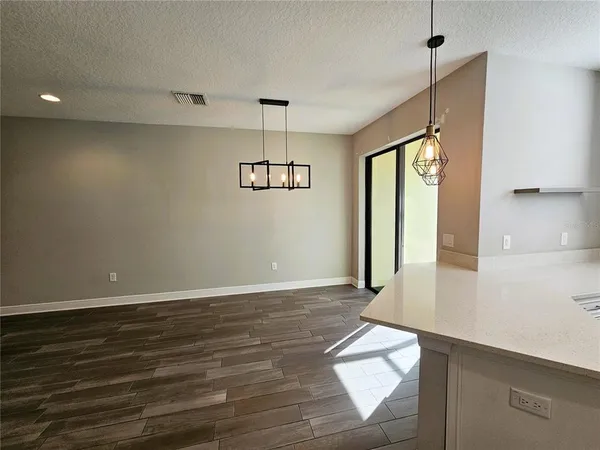 $2,300 | 30219 Southwell Lane, Wesley Chapel, FL 33543