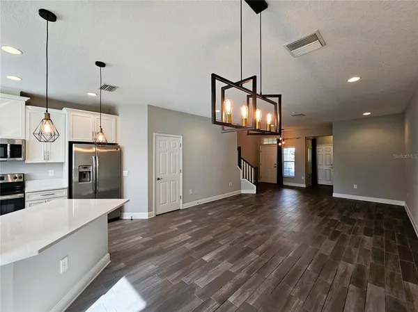 $2,300 | 30219 Southwell Lane, Wesley Chapel, FL 33543