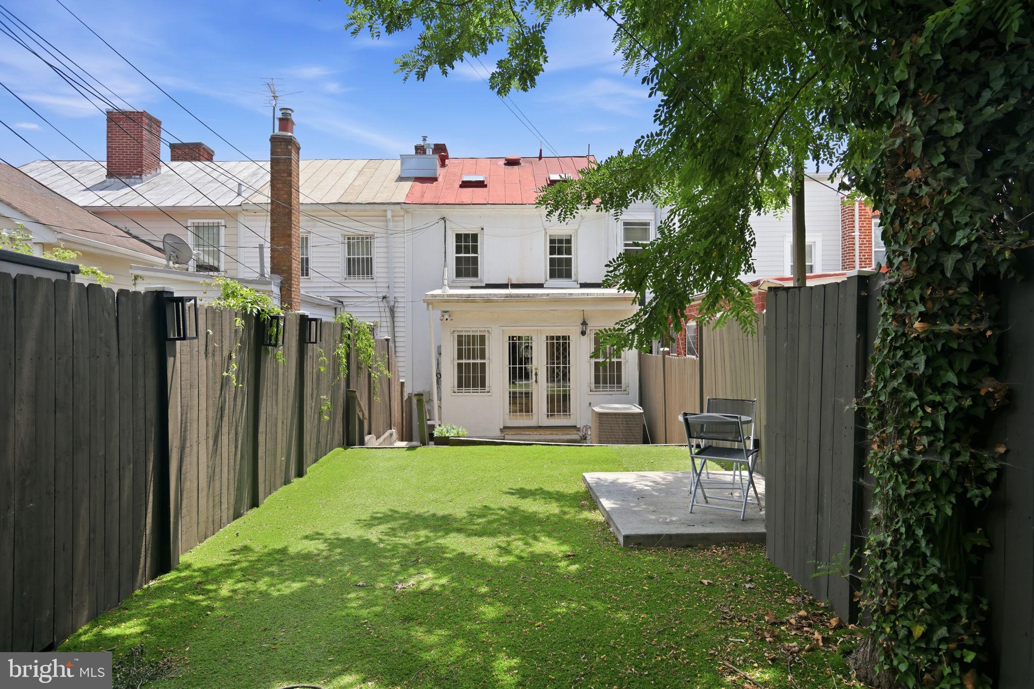 708 I Street Southeast, Unit A Washington, DC 20003 - Photo 29 of 31 Amazing backyard