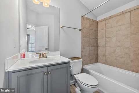 $675,000 | 5568 Old Colony Court, White Plains, MD 20695