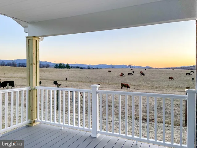 $1,900 | 613 5th Street, Luray, VA 22835