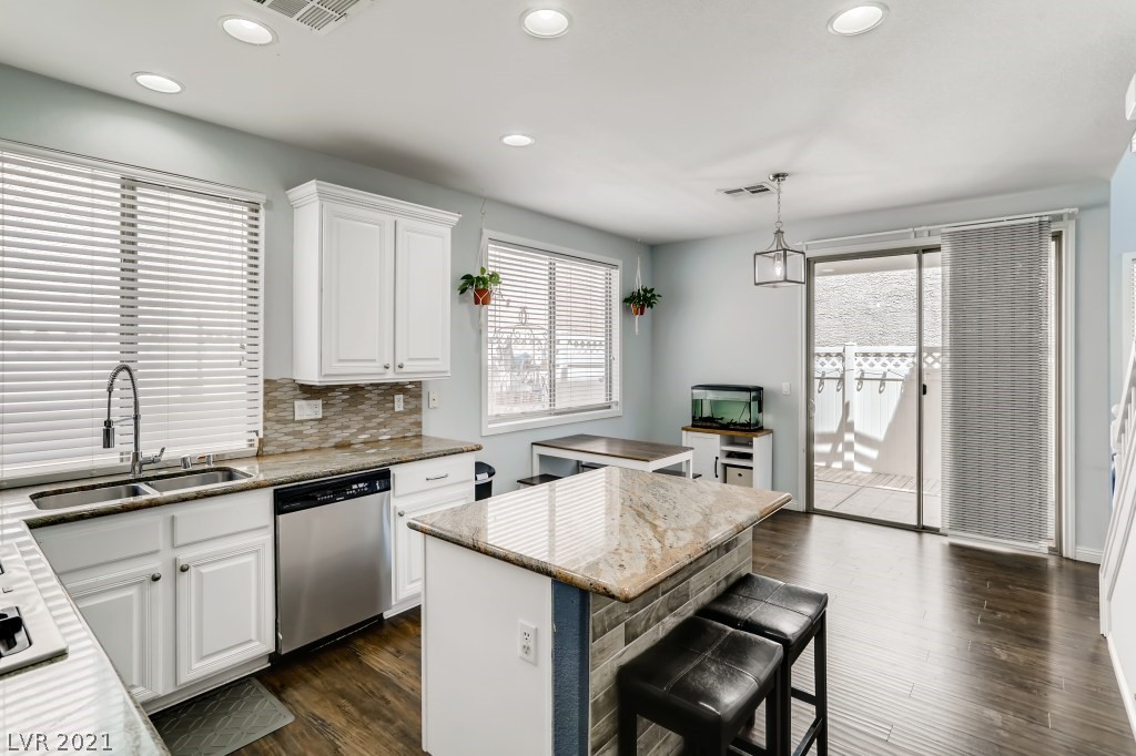 7604 Rising Port Avenue Las Vegas, NV 89113 - Photo 8 of 28 Gallery Image 8