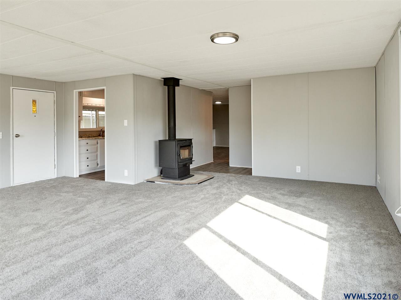 5355 River ( Road, Unit 31 Keizer, OR 97303 - Photo 6 of 26
