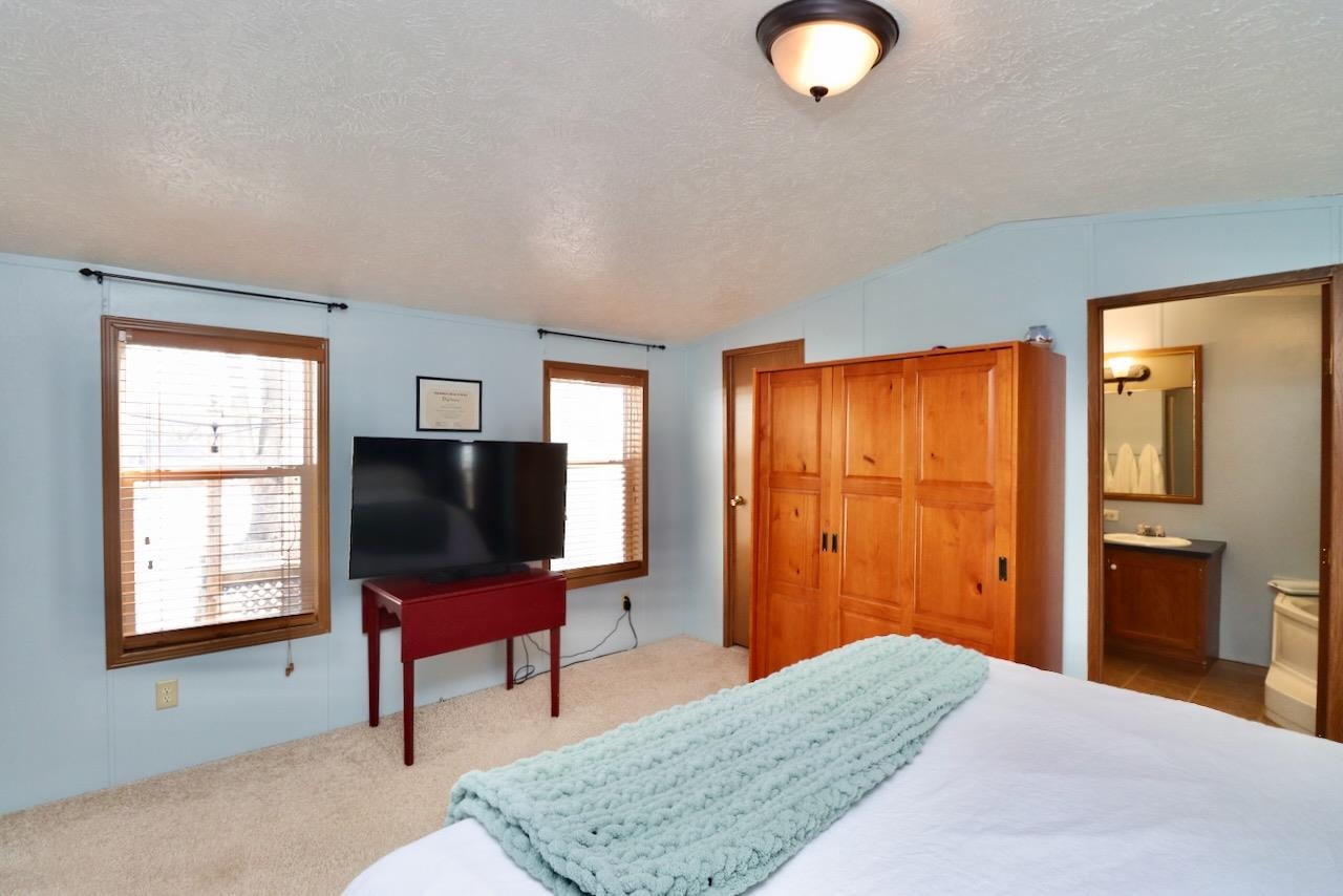 666 South Bluff Road, Unit 402 South Beloit, IL 61080 - Photo 11 of 17