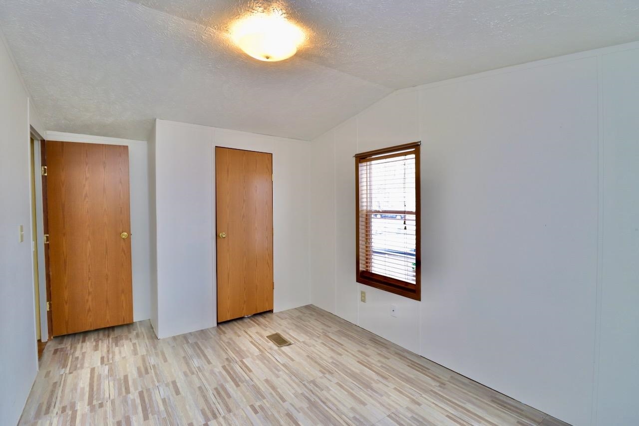 666 South Bluff Road, Unit 402 South Beloit, IL 61080 - Photo 15 of 17