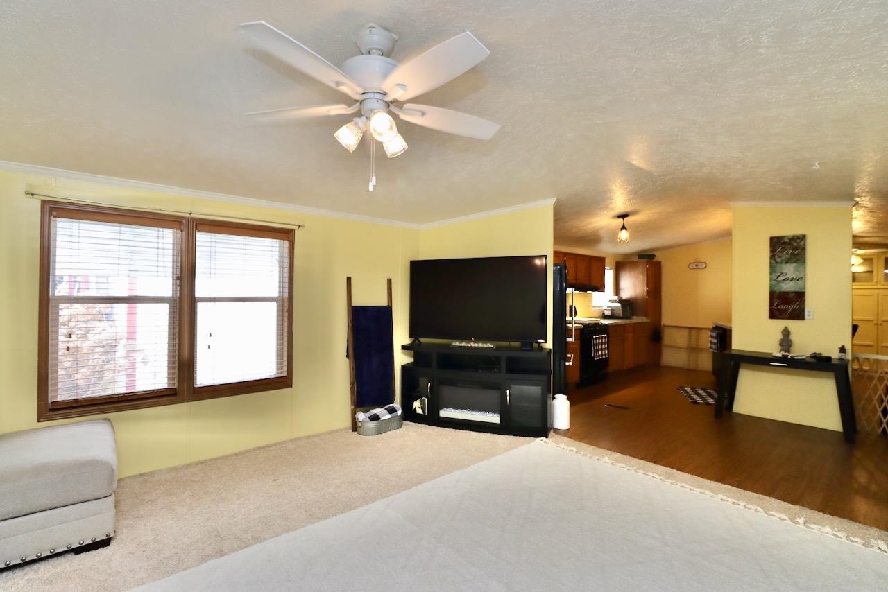 666 South Bluff Road, Unit 402 South Beloit, IL 61080 - Photo 4 of 17