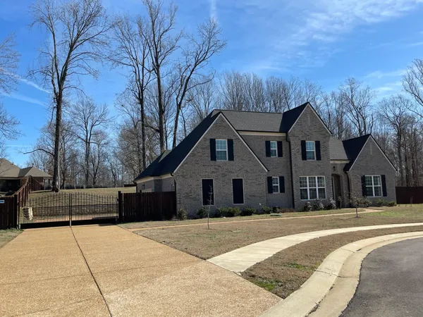 $456,000 | 128 Loch Haven Cove South, Atoka, TN 38004