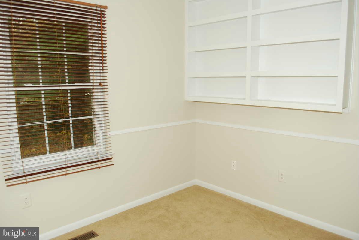 2220 Gunsmith Square Reston, VA 20191 - Photo 19 of 22 Bedroom