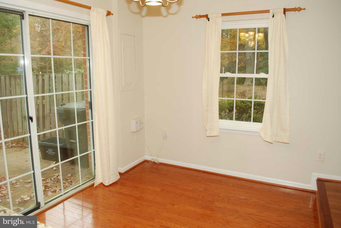 2220 Gunsmith Square Reston, VA 20191 - Photo 6 of 22 Dining Room