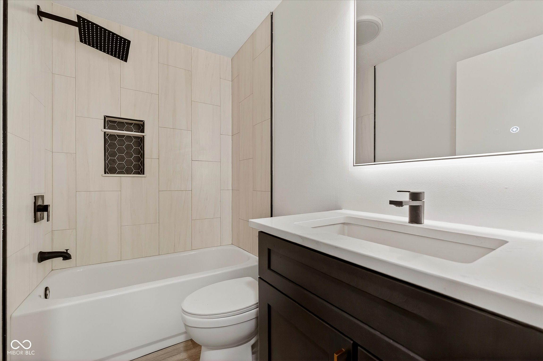 8425 Carthay Circle Fishers, IN 46038 - Photo 26 of 30