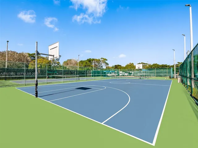 a view of a tennis court