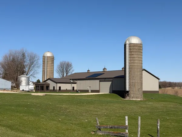 $575,000 | 12350 Highway 26, Polo, IL 61064