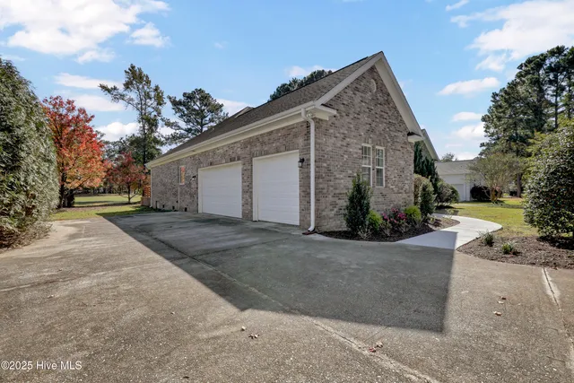 $579,000 | 203 Golf Terrace Court, Hampstead, NC 28443