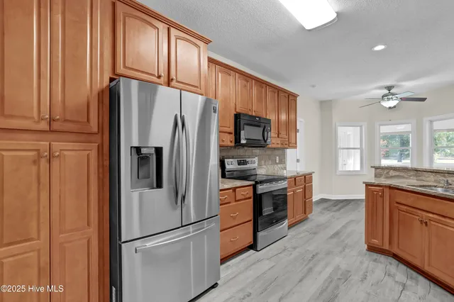 $579,000 | 203 Golf Terrace Court, Hampstead, NC 28443