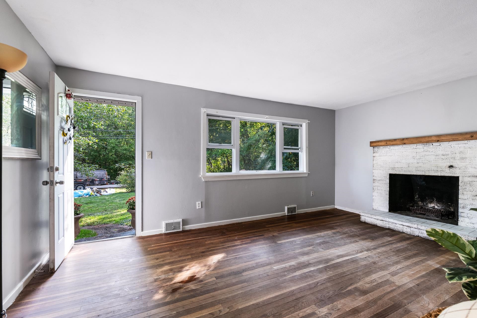 72 Parker Station Road Goffstown, NH 03045 - Photo 13 of 30