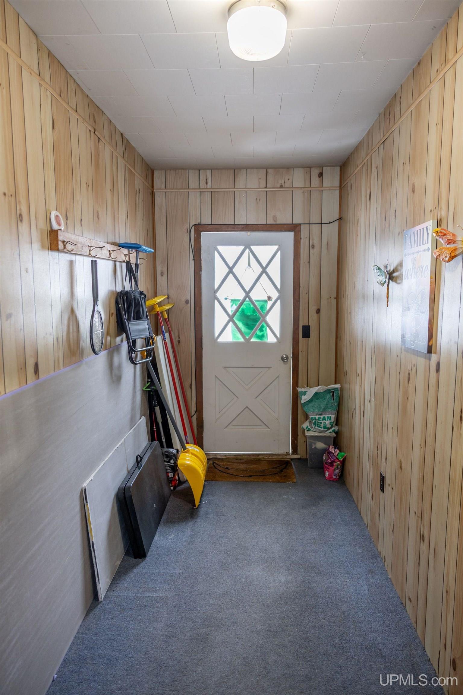 125 Lawrence Avenue Ishpeming, MI 49849 - Photo 3 of 57