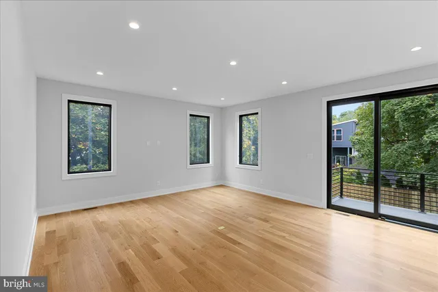 $8,000 | 71 Maple Street, Princeton, NJ 08542