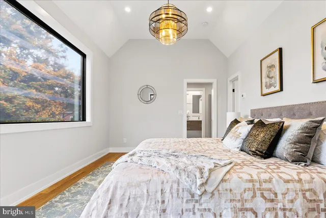 $8,000 | 71 Maple Street, Princeton, NJ 08542