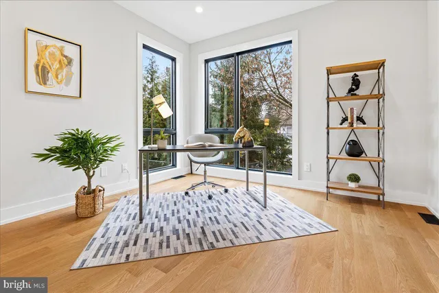 $8,000 | 71 Maple Street, Princeton, NJ 08542