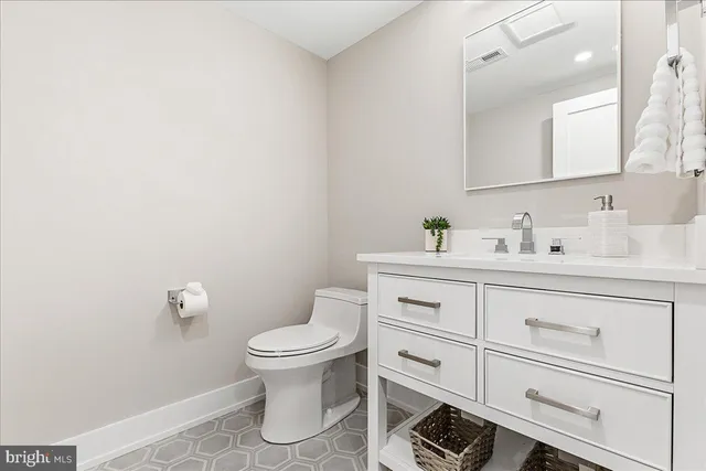 $8,000 | 71 Maple Street, Princeton, NJ 08542