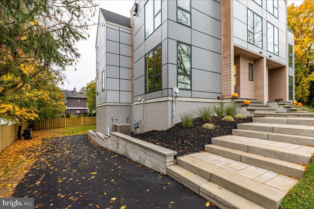 $8,000 | 71 Maple Street, Princeton, NJ 08542