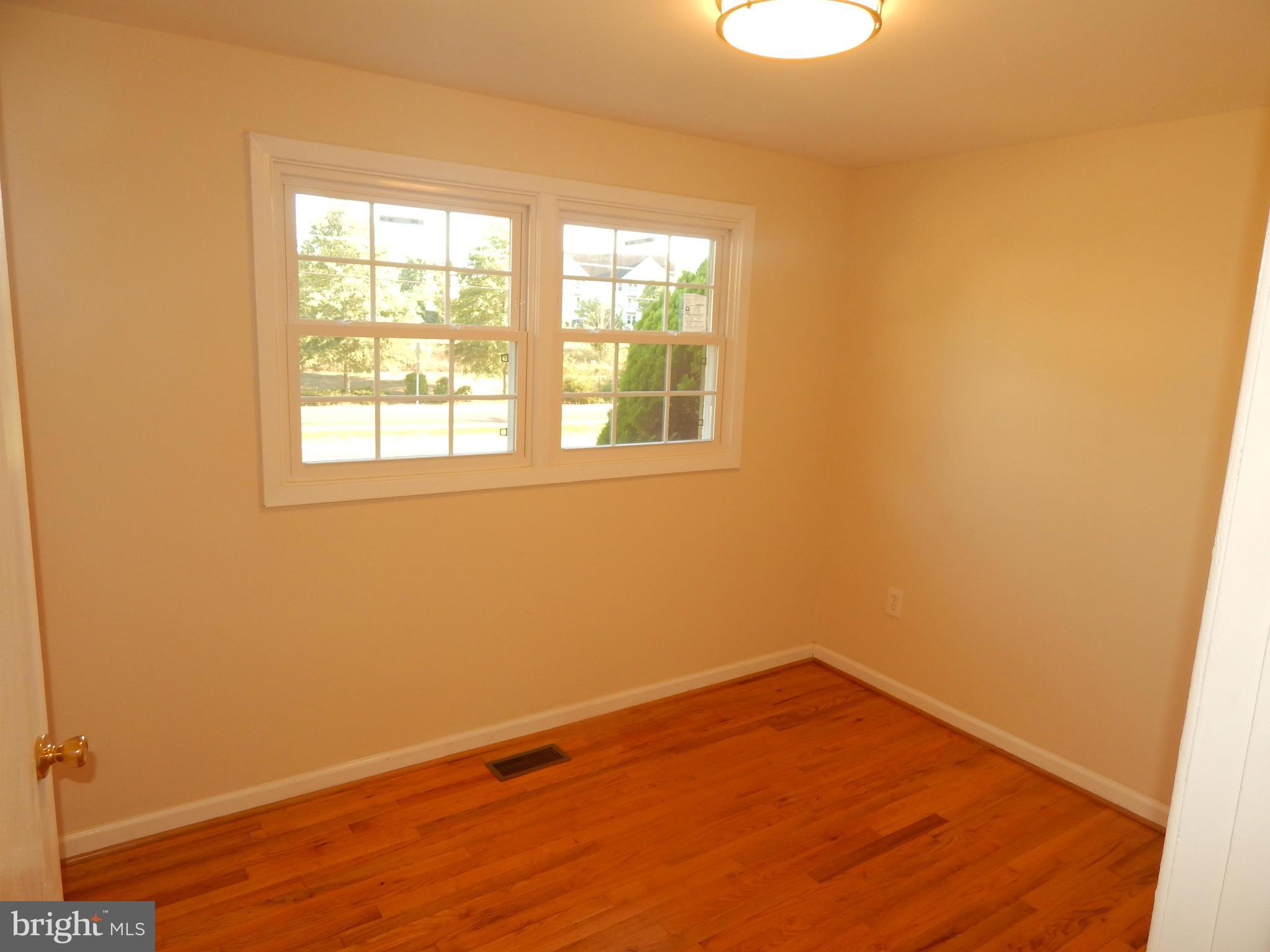8120 Bethlehem Road Manassas, VA 20109 - Photo 11 of 26 Bedroom