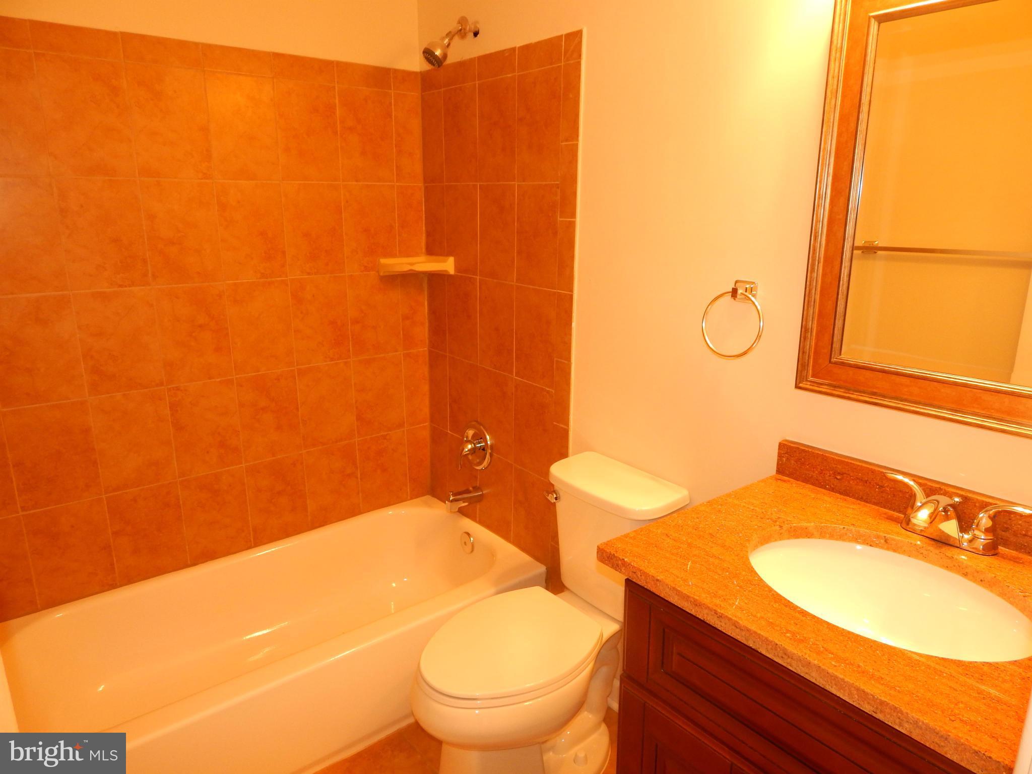 8120 Bethlehem Road Manassas, VA 20109 - Photo 17 of 26 Bath