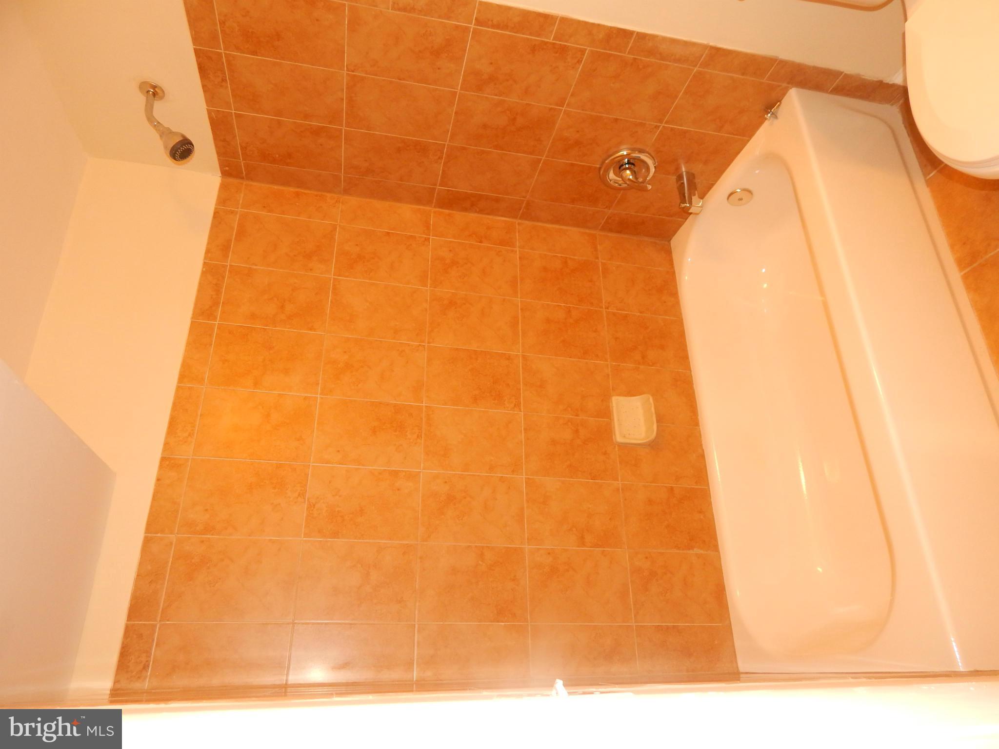 8120 Bethlehem Road Manassas, VA 20109 - Photo 24 of 26 Bath